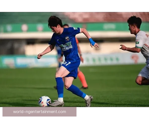 豪门对决再掀高潮新星绝杀点燃联赛争冠悬念球迷沸腾全场瞩目时刻见