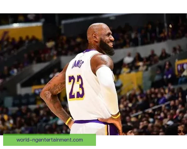 詹姆斯领衔湖人强势反弹西部格局再起波澜全明星后争冠形势骤然生变